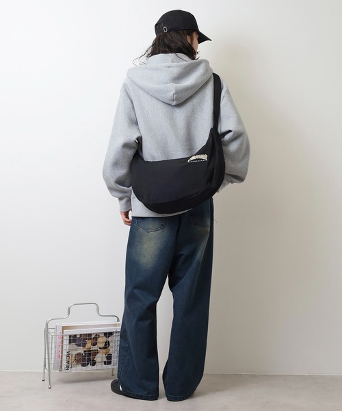 THRASHER(スラッシャー)の「THRASHER キャンバスショルダーバッグ(ショルダーバッグ・メンズ・ホワイト系その他/ブラック系その他/ホワイト系その他2/ブラック系その他2・FREE)」の17枚目の写真