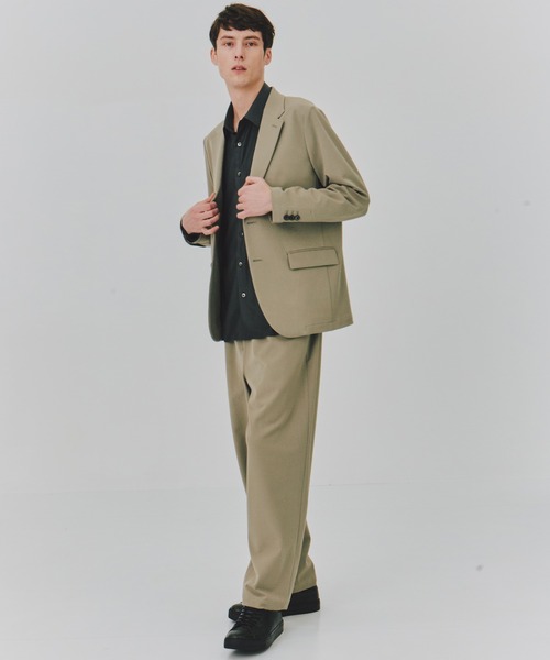 UNITED TOKYO（ユナイテッドトウキョウ）の「月間売上NO.1再入荷決定【WEB限定】DRY RAYON  リラックスシャツ　防シワ｜速乾｜UVカット（シャツ/ブラウス・メンズ・ライトグレー/ダークグレー/サックスブルー/オリーブ/ブラック/オフホワイト/ベージュ・3/2/1）」の20枚目の写真