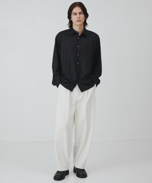 UNITED TOKYO（ユナイテッドトウキョウ）の「月間売上NO.1再入荷決定【WEB限定】DRY RAYON  リラックスシャツ　防シワ｜速乾｜UVカット（シャツ/ブラウス・メンズ・ライトグレー/ダークグレー/サックスブルー/オリーブ/ブラック/オフホワイト/ベージュ・3/2/1）」の9枚目の写真
