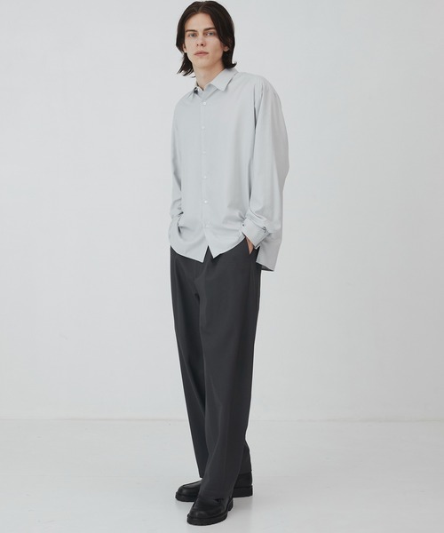 UNITED TOKYO（ユナイテッドトウキョウ）の「月間売上NO.1再入荷決定【WEB限定】DRY RAYON  リラックスシャツ　防シワ｜速乾｜UVカット（シャツ/ブラウス・メンズ・ライトグレー/ダークグレー/サックスブルー/オリーブ/ブラック/オフホワイト/ベージュ・3/2/1）」の10枚目の写真