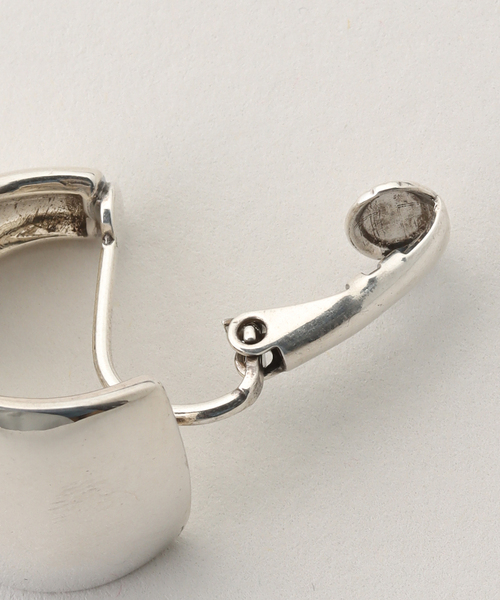 IENA（イエナ）の「PHILIPPE AUDIBERT/フィリップ・オーディベール CLIP イヤリング(両耳) BOC4131（イヤリング・レディース・シルバー・FREE）」の6枚目の写真