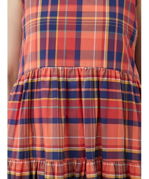 クルーネックアメスリティアードロングワンピース（ワンピース