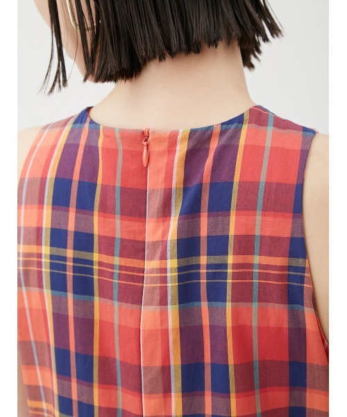 Mila Owen（ミラオーウェン）の「クルーネックアメスリ