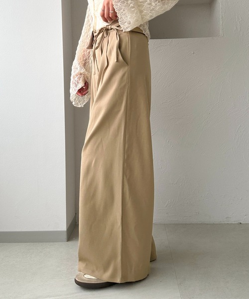 apres jour clair(アプレジュールクレア)の「【apres jour clair】タックワイドウエストリボンデザインパンツ(その他パンツ・レディース・アイボリー/グレー/ベージュ・LARGE/MEDIUM/SMALL)」の12枚目の写真