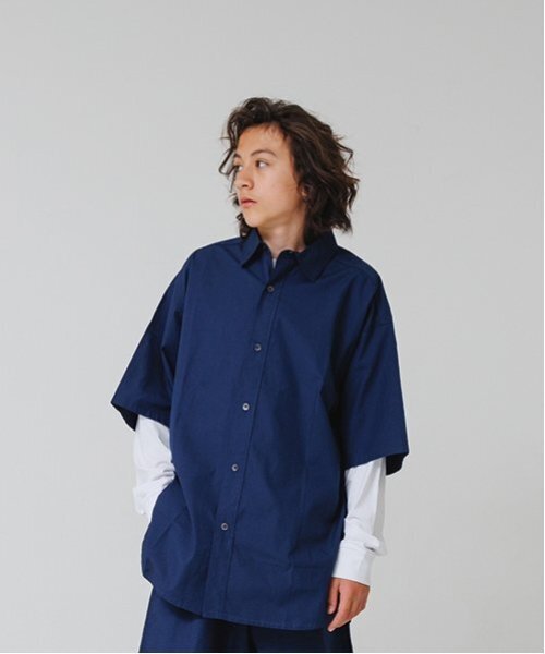 GLAZOS(グラソス)の「【大人向けサイズあり】【セットアップ対応】タイプライター・シャツ(シャツ/ブラウス・キッズ・ネイビー/カラフル/チャコール・170cm/160cm/150cm/180cm)」の3枚目の写真