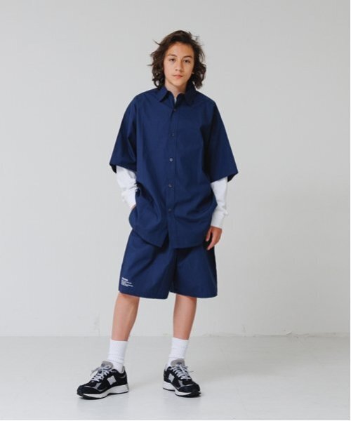 GLAZOS(グラソス)の「【大人向けサイズあり】【セットアップ対応】タイプライター・シャツ(シャツ/ブラウス・キッズ・ネイビー/カラフル/チャコール・170cm/160cm/150cm/180cm)」の14枚目の写真