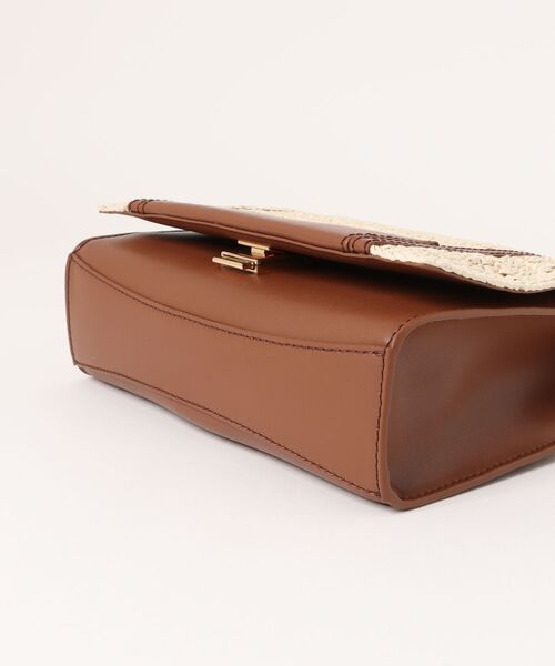 CHARLES & KEITH(チャールズ & キース)の「Shalia シャリア ラフィアウーブンチェーンストラップショルダーバッグ(ショルダーバッグ・レディース・ベージュ系その他3・S)」の6枚目の写真