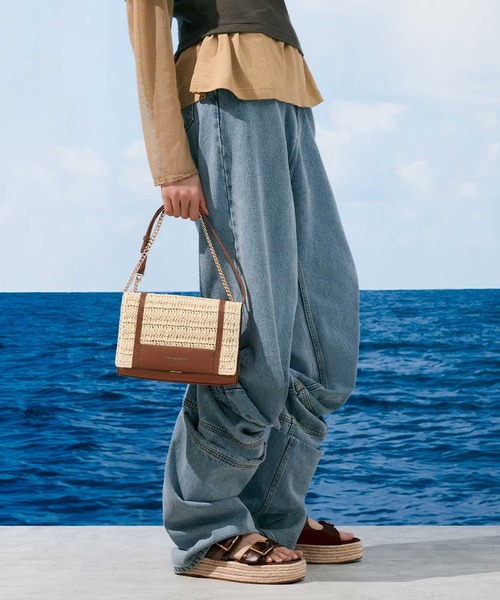 CHARLES & KEITH◆Shalia チェーンストラップショルダーバッグ Shaliaシャリアチェーンストラップショルダーバッグ｜チャールズ