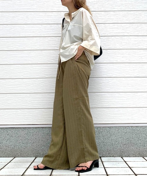 Q（キュー）の「ストライプイージーパンツ（その他パンツ・レディース・ブラウン/アイボリー・MEDIUM）」の4枚目の写真