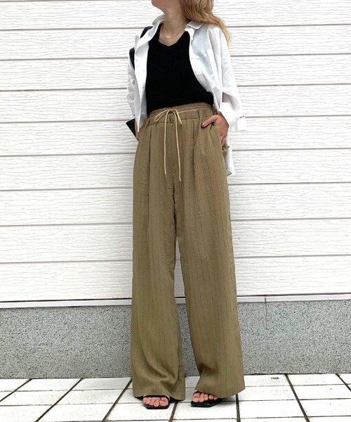 Q（キュー）の「ストライプイージーパンツ（その他パンツ・レディース・ブラウン/アイボリー・MEDIUM）」の6枚目の写真