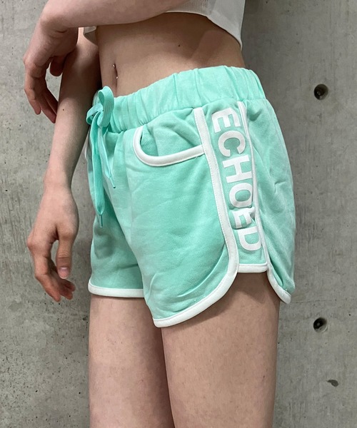 GLAMOROUS JANE（グラマラスジェーン）の「ミニ裏毛サイドロゴ配色パイピングショートパンツ（スウェットパンツ・レディース・ブラック/ミント/杢グレー・M/L）」の9枚目の写真