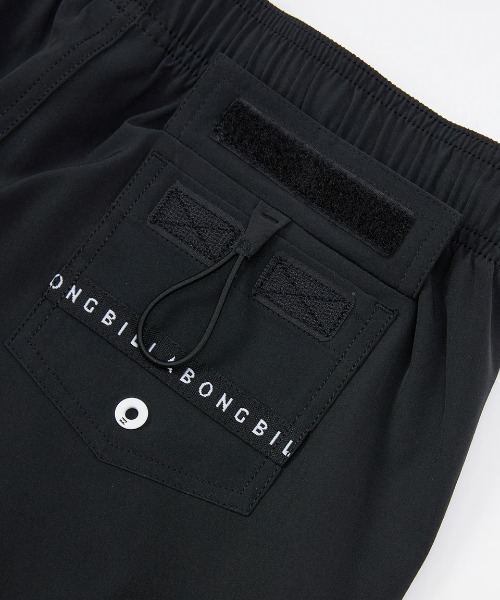 BILLABONG GIRL(ビラボンガール)の「BILLABONG レディース SIDE LOGO TAPE SOLID SHORT BOARDSHORTS ボードショーツ 【2025年春夏モデル】/ビラボン水陸両用ウエストゴムサーフトランクス・ボードショーツ・バギーショーツ(水着)(水着・レディース・ブラック・MEDIUM/LARGE)」の8枚目の写真