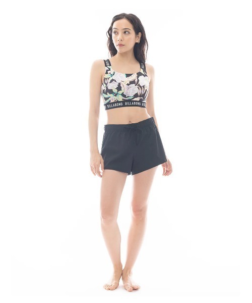 BILLABONG GIRL(ビラボンガール)の「BILLABONG レディース SIDE LOGO TAPE SOLID SHORT BOARDSHORTS ボードショーツ 【2025年春夏モデル】/ビラボン水陸両用ウエストゴムサーフトランクス・ボードショーツ・バギーショーツ(水着)(水着・レディース・ブラック・MEDIUM/LARGE)」の9枚目の写真