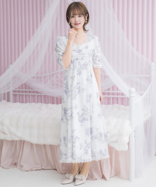 couture BY ROJITA(クチュールバイロジータ)の「ギャザーリボン花柄ワンピース(ワンピース・レディース・ブラック/ホワイト/ピンク・FREE)」の4枚目の写真