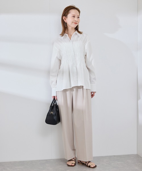 ROPE' PICNIC(ロペピクニック)の「【WEB限定】【emur/エミュール】シャーリングシャツ(シャツ/ブラウス・レディース・チャコールグレー/オフホワイト/サックスブルー・38)」の12枚目の写真