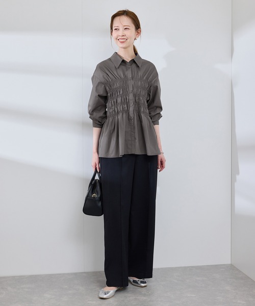 ROPE' PICNIC(ロペピクニック)の「【WEB限定】【emur/エミュール】シャーリングシャツ(シャツ/ブラウス・レディース・チャコールグレー/オフホワイト/サックスブルー・38)」の5枚目の写真