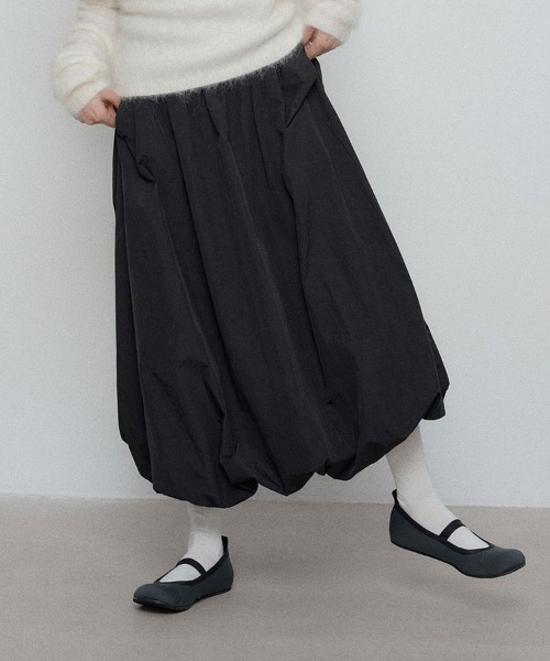 SallyLunn(サリーラン)の「ウエストゴムマキシスカート(スカート・レディース・ホワイト/ブラック/グレー・MEDIUM/LARGE)」の2枚目の写真