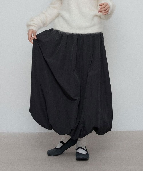 SallyLunn(サリーラン)の「ウエストゴムマキシスカート(スカート・レディース・ホワイト/ブラック/グレー・MEDIUM/LARGE)」の4枚目の写真