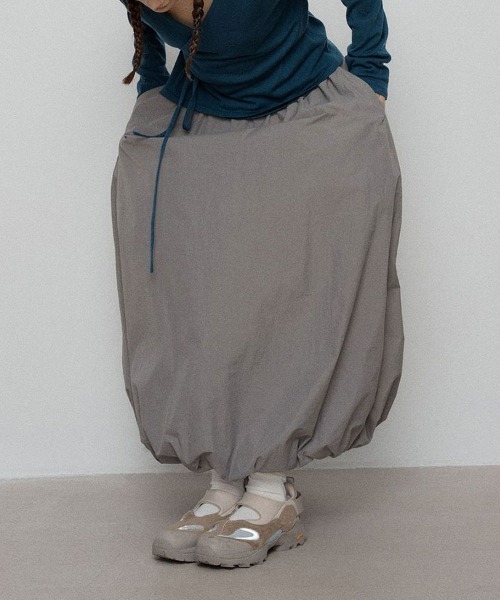 SallyLunn(サリーラン)の「ウエストゴムマキシスカート(スカート・レディース・ホワイト/ブラック/グレー・MEDIUM/LARGE)」の7枚目の写真