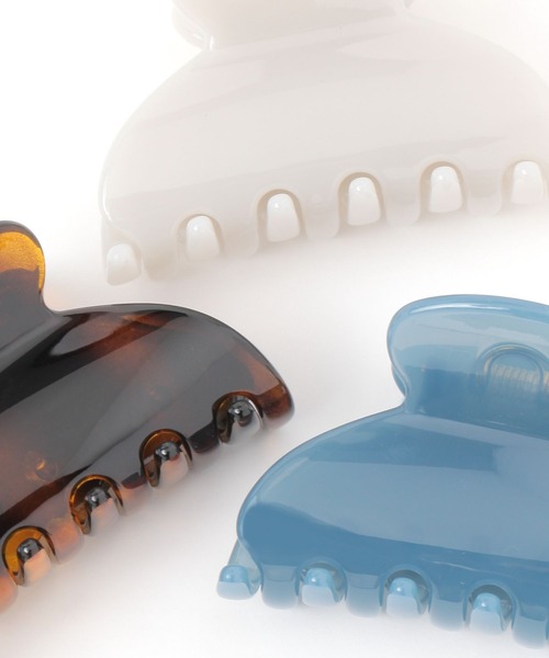 LAKOLE（ラコレ）の「シャークバンスクリップ / 427164（バレッタ/ヘアクリップ・レディース・ブラウン/ライトグレー/ブルー・FREE）」の6枚目の写真