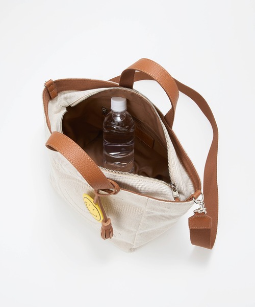 Breath TOPKAPI(ブレストプカピ)の「【Breath TOPKAPI】SMILE COLLETION エンボス スマイル 2way トートバッグ /スマイルチャーム付き(トートバッグ・レディース・ブラック/ベージュ・FREE)」の13枚目の写真