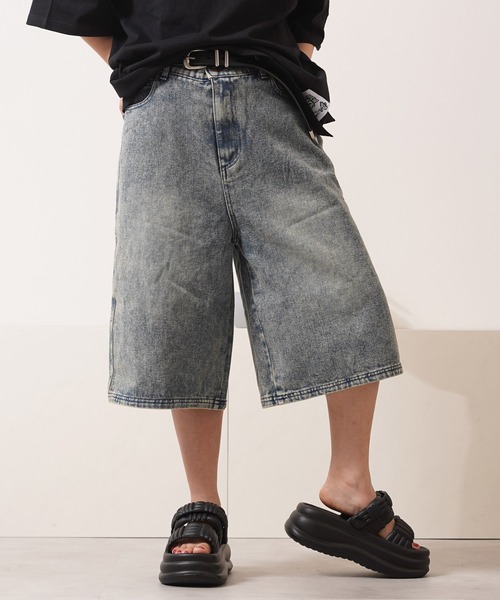1111clothing(ワンフォークロージング)の「オーバーダイ デニムジョーツ / Overdyed Denim Jorts / ワイド デニム ショートパンツ(デニムパンツ・メンズ・ブラック/ブルー/ネイビー・L/M)」の3枚目の写真