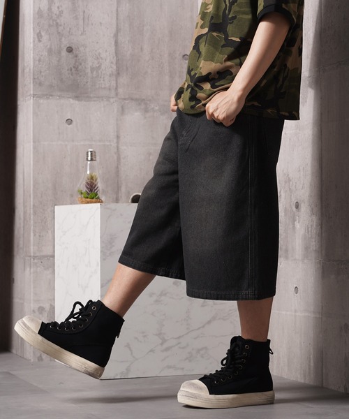 1111clothing(ワンフォークロージング)の「オーバーダイ デニムジョーツ / Overdyed Denim Jorts / ワイド デニム ショートパンツ(デニムパンツ・メンズ・ブラック/ブルー/ネイビー・L/M)」の22枚目の写真