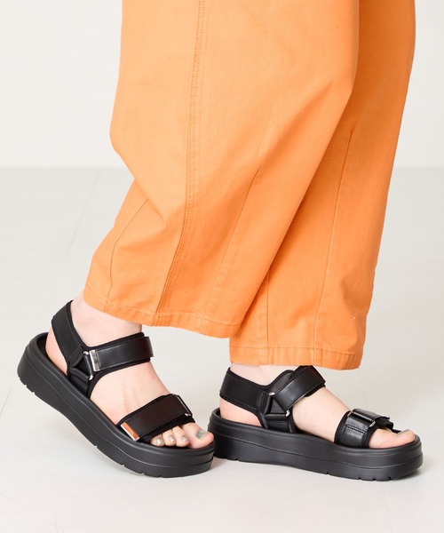 ORiental TRaffic(オリエンタルトラフィック)の「【Fit meサンダル】メタルパーツ厚底サンダル/51226(サンダル・レディース・ベージュ/ブラック・S/M/L/LL)」の11枚目の写真