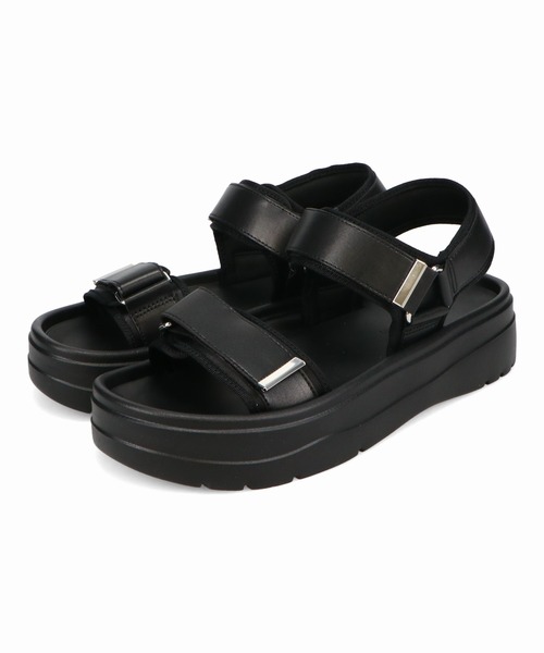 ORiental TRaffic(オリエンタルトラフィック)の「【Fit meサンダル】メタルパーツ厚底サンダル/51226(サンダル・レディース・ベージュ/ブラック・S/M/L/LL)」の3枚目の写真