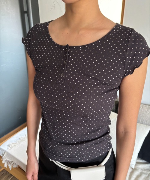 FUULLY STUDIO(フーリィーステューディオ)の「ミニドットヘンリートップス(Tシャツ/カットソー・レディース・グレー/チャコールグレー・FREE)」の10枚目の写真