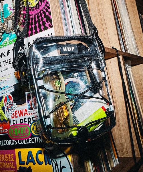 HUF(ハフ)の「BOWERY SIDE BAG(エコバッグ/サブバッグ・メンズ・ブルー/クリア・O/S)」の1枚目の写真