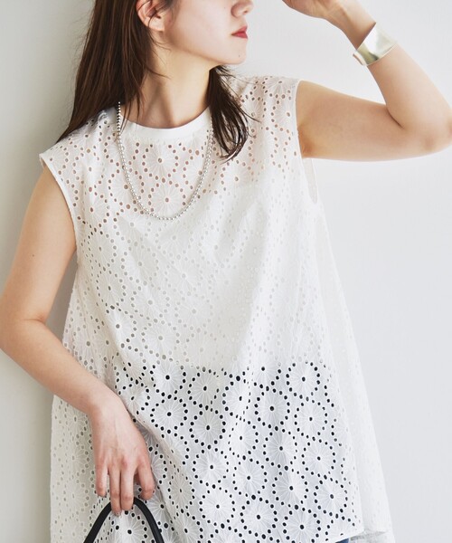 quaranciel(カランシエル)の「quaranciel:〈手洗い可能〉フラワー 刺繍 アイレット ノースリーブ フレア プルオーバー(シャツ/ブラウス・レディース・ブラック/ホワイト/ブラウン・ONE SIZE)」の17枚目の写真