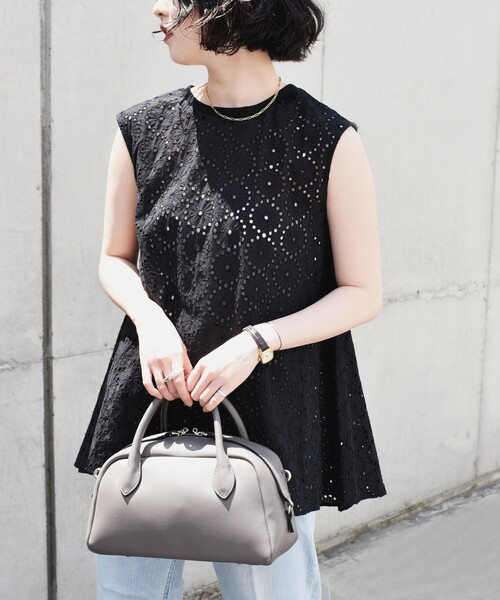 かぐれ 刺繍ノースリーブプルオーバー セール】quaranciel:〈手洗い可能〉フラワー 刺繍 アイレット