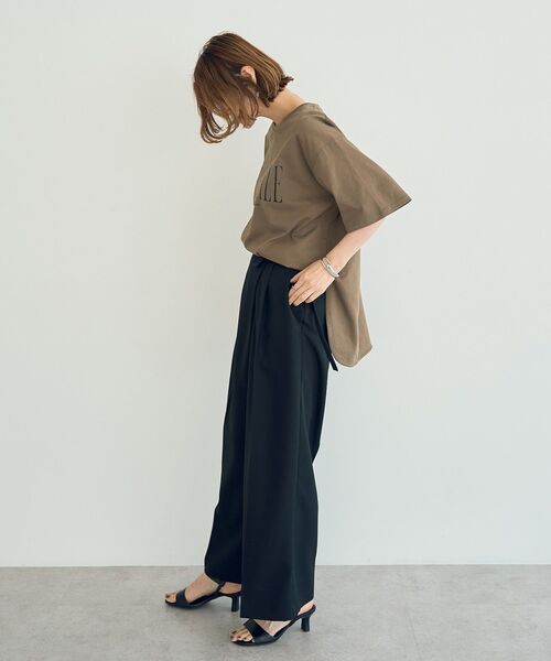 YECCA VECCA(イェッカヴェッカ)の「【UVカット】ロゴBIGTee(Tシャツ/カットソー・レディース・オフホワイト/ブラック/カーキ・FREE)」の20枚目の写真