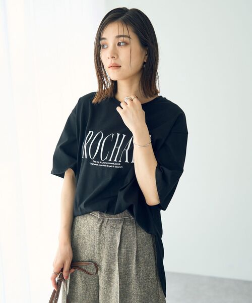 YECCA VECCA(イェッカヴェッカ)の「【UVカット】ロゴBIGTee(Tシャツ/カットソー・レディース・オフホワイト/ブラック/カーキ・FREE)」の2枚目の写真