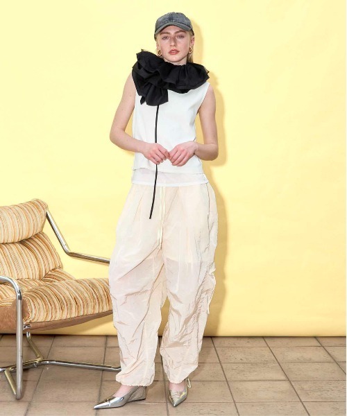 MAISON SPECIAL（メゾンスペシャル）の「Side Zipper Parachute