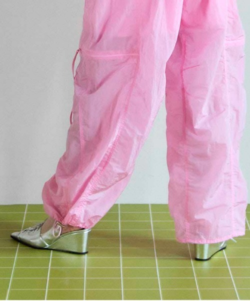 メゾンスペシャル　Side Zipper Parachute Pants 38 メゾンスペシャル Side Zipper Parachute Pants 38 パンツ