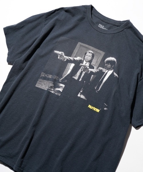 THRIFTY LOOK(スリフティールック)の「THRIFTY LOOK / スリフティールック THRIFTY 'QUENTIN TARANTINO" TEE PULP FICTION RESERVOIR DOGS(Tシャツ/カットソー・メンズ・ブラック/ブラック系3/ブラック系1/ブラック系2/ホワイト/その他1・MEDIUM/LARGE/X-LARGE)」の16枚目の写真