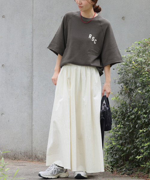 JOURNAL STANDARD relume（ジャーナルスタンダード　レリューム）の「度甘ハーフスリーブスウェット（スウェット・レディース・ボルドー/ブラック系その他/チャコールグレー・FREE）」の4枚目の写真