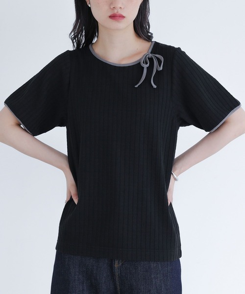 somari imagination（ソマリ イマジネーション）の「パイピングリボンカットソー（Tシャツ/カットソー・レディース・ブルー/ブラック・2/1）」の2枚目の写真