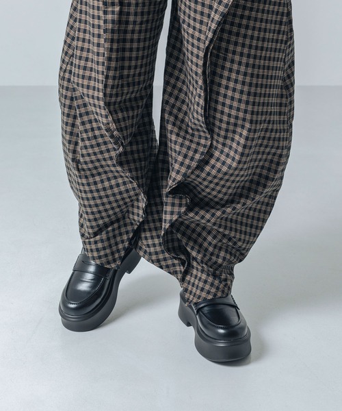 EVOL（イーボル）の「【晴雨兼用・軽量】プラットフォームコインローファー IZ5788（レインシューズ・レディース・ブラウン/ブラック/アイボリー・S/M/L/LL）」の14枚目の写真