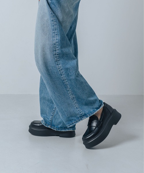 EVOL（イーボル）の「【晴雨兼用・軽量】プラットフォームコインローファー IZ5788（レインシューズ・レディース・ブラウン/ブラック/アイボリー・S/M/L/LL）」の18枚目の写真