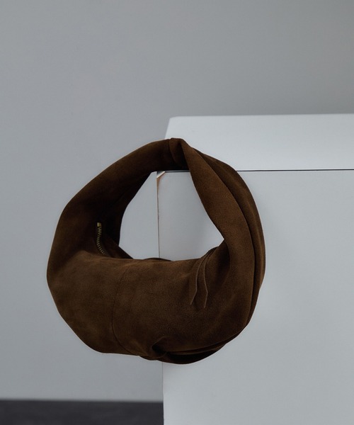 SALON adam et rope'（サロン アダム エ ロペ）の「リアルスウェードクリテミニバッグ（ハンドバッグ・レディース・ライトグレー/ブラウン・FREE）」の9枚目の写真