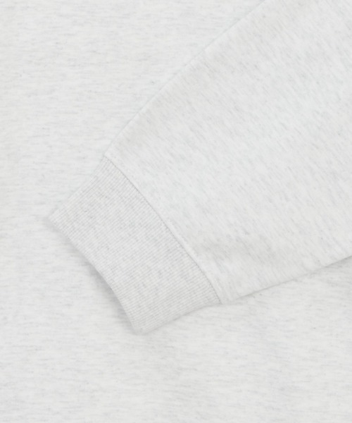 THE NORTH FACE（ザノースフェイス）の「THE NORTH FACE(ザ・ノースフェイス)/バックプリント ロゴ ルーズフィット スウェット/M'S BOSQUE SWEATSHIRTS（スウェット・レディース・ブラック/クリーム/シルバー/グレー・M/L/XL/XXL/S）」の11枚目の写真