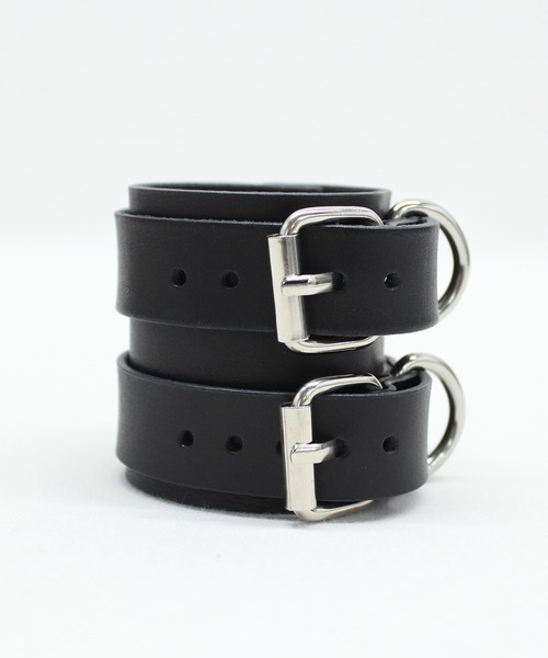 RNA（アールエヌエー）の「E5153 ダブルベルトワイドリストバンド（バングル/リストバンド・レディース・ブラック・FREE）」の5枚目の写真