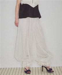 J1U by LA BELLE ETUDE（ジユウバイラベルエチュード）の「裾レースチュールバルーンパンツ（その他パンツ）」