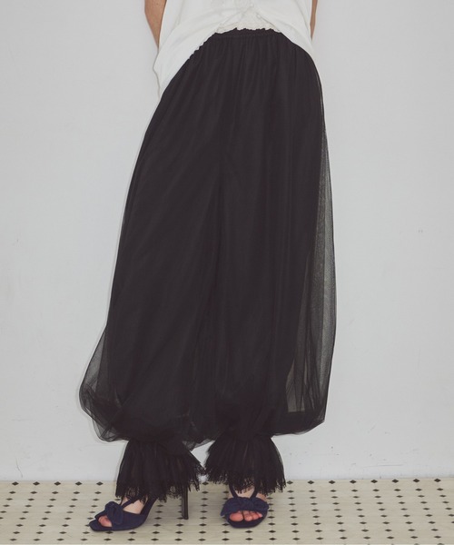 裾レースチュールバルーンパンツ（その他パンツ）｜J1U by LA BELLE