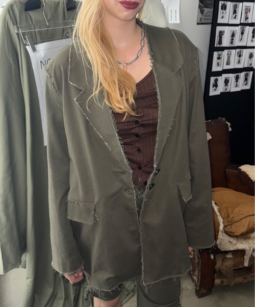 SHAGGIE（シャギー）の「【セットアップ】カットオフミリタリーオーバージャケット（テーラードジャケット・レディース・カーキ/ブラック/グレー・FREE）」の4枚目の写真