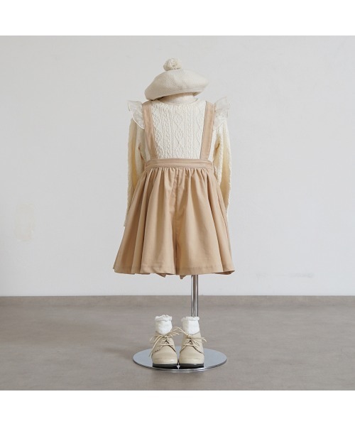 10mois(ディモワ)の「【10mois(ディモワ)】DOTフリルサスペンダーキュロットパンツ 80-90・90-100cm(その他パンツ・キッズ・ベージュ/ネイビー・80-90cm/90-100cm)」の2枚目の写真