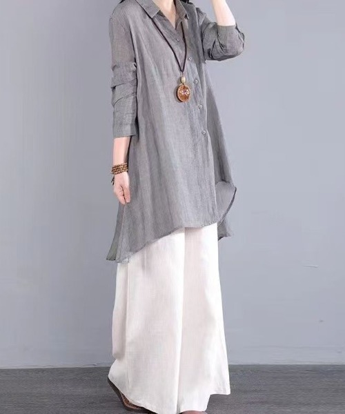 cammie(キャミー)の「イレギュラーヘムフレアシャツ(シャツ/ブラウス・レディース・グレー/レッド/ベージュ・MEDIUM/LARGE)」の8枚目の写真